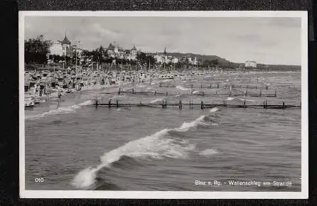 Binz. Wellenschlag am Strande