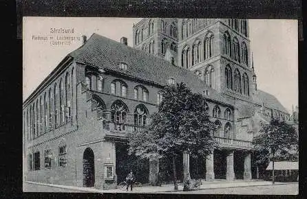 Stralsund. Rathaus m. Laubengang