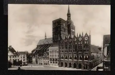 Stralsund. Rathaus mit Nicolaikirche