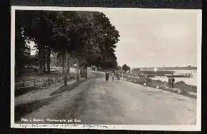 PLAU i. Mecklbg. Promenade am See