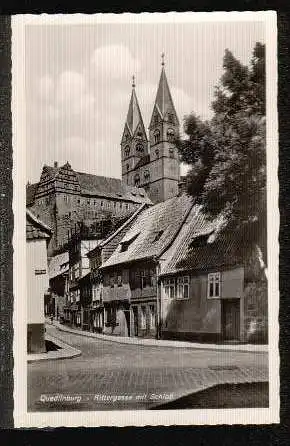 Quedlinburg am Harz. Rittergasse mit Schloss