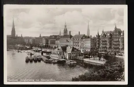 Hamburg. Jungfernstieg mit Alsterpavillon