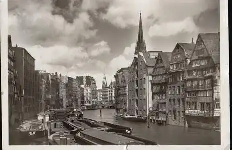 Hamburg. Hochwasser im Nicolaifleet