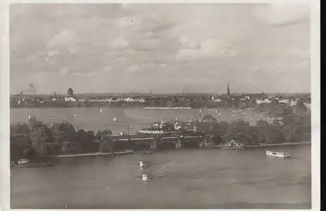 Hamburg. Lombardsbrücke