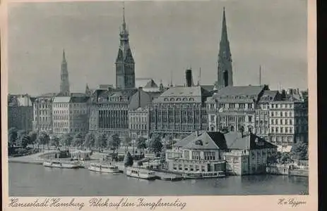 Hamburg. Blick auf den Jungfernstieg