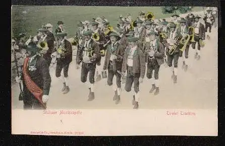 Stubaier Musikkappele. Tiroler Trachten