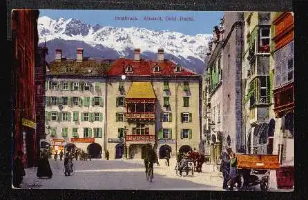 Innsbruck. Altstadt. Gold Dachl