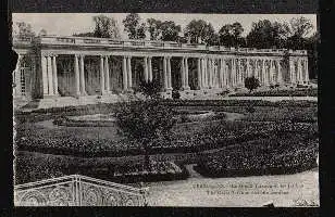 Versailles. Le Grand Trianon et les Jardins.