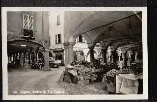 Lugano. Portici di via Possina.