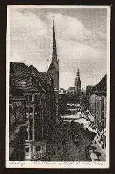 Hamburg. Mänckebergstrasse, Petrikirche und Rathaus