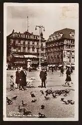 Leipzig. Die Tauben auf dem Augustusplatz