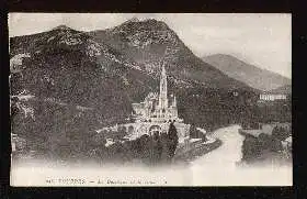 Lourdes. La Basilique et le Gave