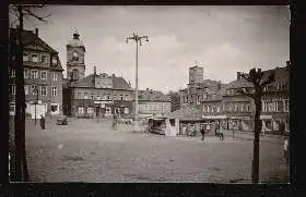 Lössnitz. Rathaus und Kirche