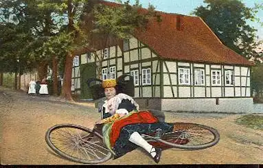 Fahrrad. Volkstrachten aus Schaumburg Lippe.