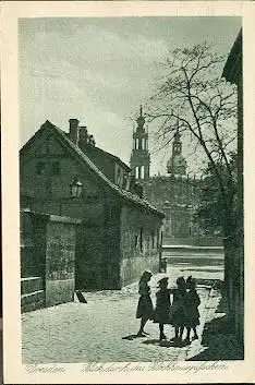 Dresden. Blick über das Blockhausgässchen.