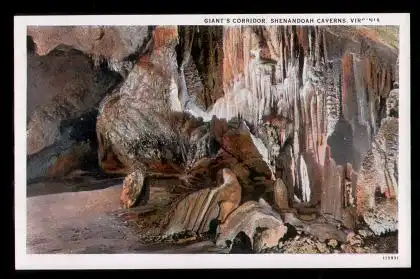 USA. Virginia. Shenandoah Caverns. Giant&#039;s Corridor.