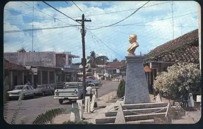 Mexiko. Monument to Juarez. Catemaco, Ver.