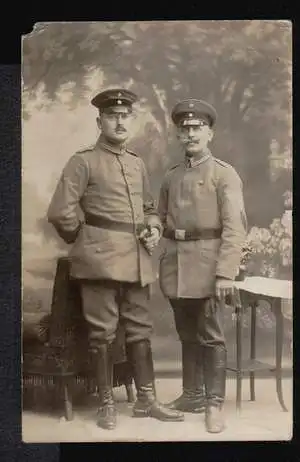 2 Soldaten. Fotopostkarte.