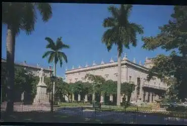 Cuba. Havana. Old Plaza de armas.