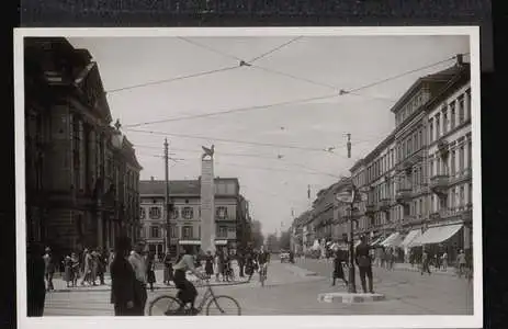 Karlsruhe. i.B. Kaiserstrasse bei der Hauptpost