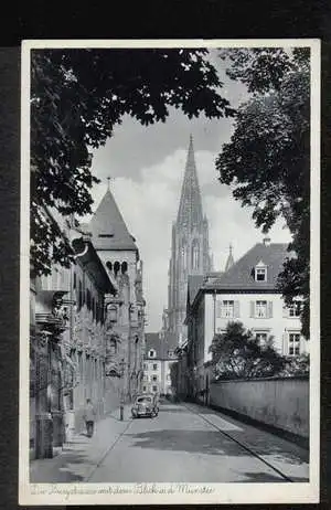 Freiburg. Die Burgstrasse mit dem Blick an d. Münster