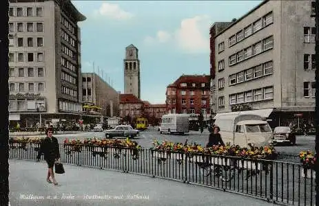 Mülheim. Ruhr. Stadtmitte mit Rathaus