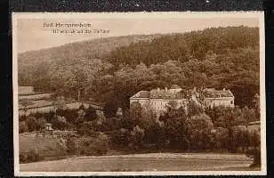 Bad Hermannsborn. Höhenblick auf das Kurhaus