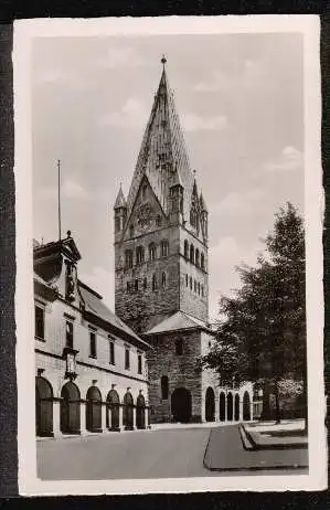 Soest. Rathausstraße und Patrokli Dom