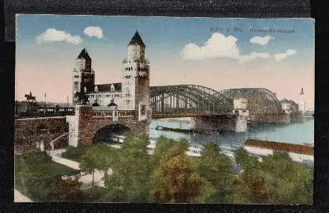 Köln. Hohenzollernbrücke