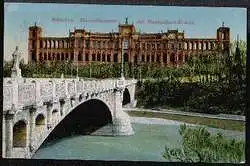 München. Maximilianeum mit Maximilians Brücke