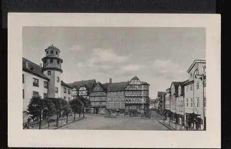 Witzenhausen a. d. Werra. Marktplatz mit Rathaus und Brunnen