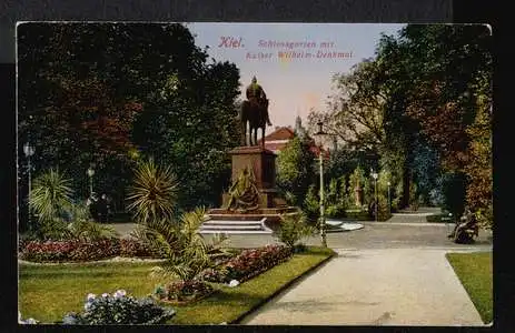Kiel. Schlossgarten mit Kaiser Wilhelm Denkmal