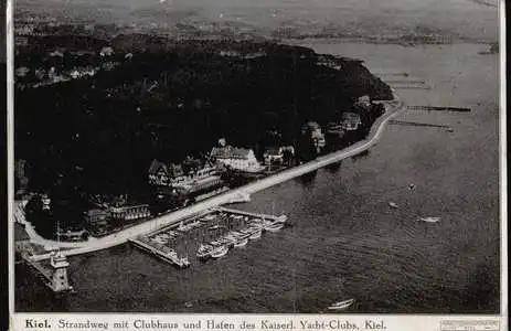 Kiel. Strandweg mit Clubhaus und Hafen des Kaiserl. Yacht Clubs