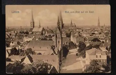 Lübeck. Blick vom Dom auf die Stadt