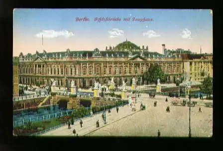 Berlin. Schlossbrücke mit Zeughaus