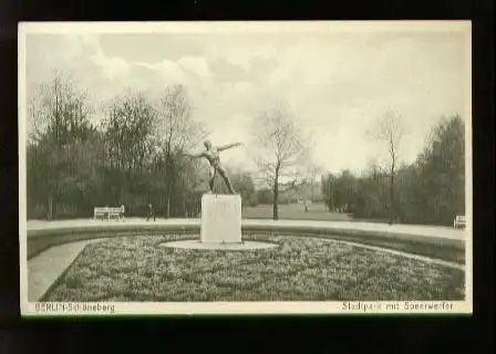 Berlin. Schöneberg. Stadtpark mit Speewerfer