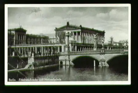 Berlin. Friedrichsbrücke und Nationalgalerie