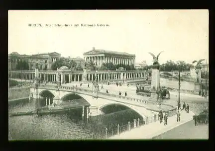 Berlin. Friedrichsbrücke mit National Galerie