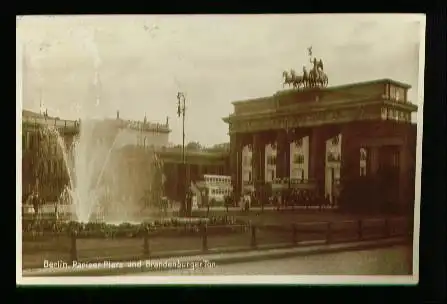 Berlin. Pariser Platz Brandenburger Tor