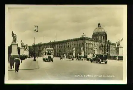 Berlin. Schloss mit Schlossbrücke