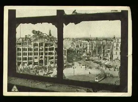 Berlin. Alexanderplatz. Zerstörung.