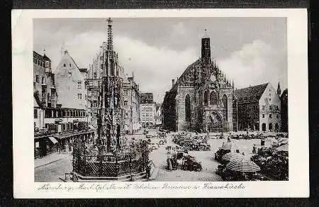 Nürnberg. Marktplatz mit Schönen Brunnen und Frauenkirche