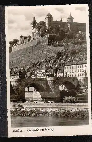 Würzburg. Alte Brücke mit Festung