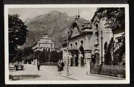 Bad Reichenhall. Kurhaus im Hintergrund Hochstauffen