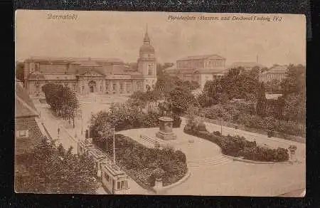 Darmstadt. Paradeplatz Museum und Denkmal Ludwig IV