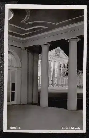 Wiesbaden. Kurhaus bei Nacht