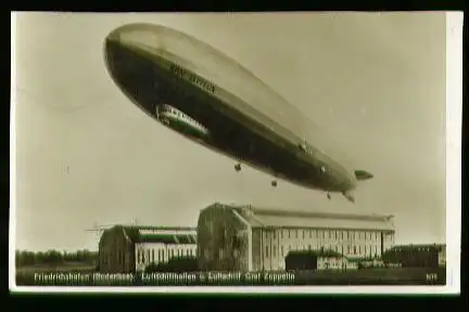 x00205; Friedrichshafen (Bodensee).Luftschiffhallen u. Luftschiff Graf Zeppelin.