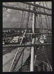 x01580; Gdynia. Widok ze statku Dar Pomorza.
