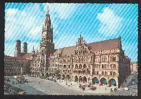 x02099; München. Rathaus und Frauenkirche.