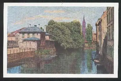 x02274; Strasbourg. LÍll vue Ponts Couverts au fond la Cathedrale.